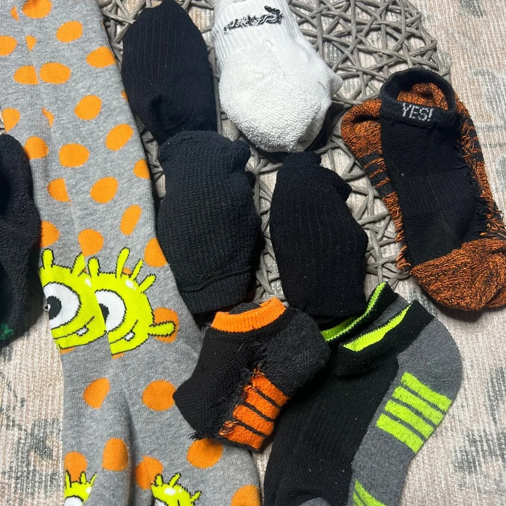 Bundle mixed size socks